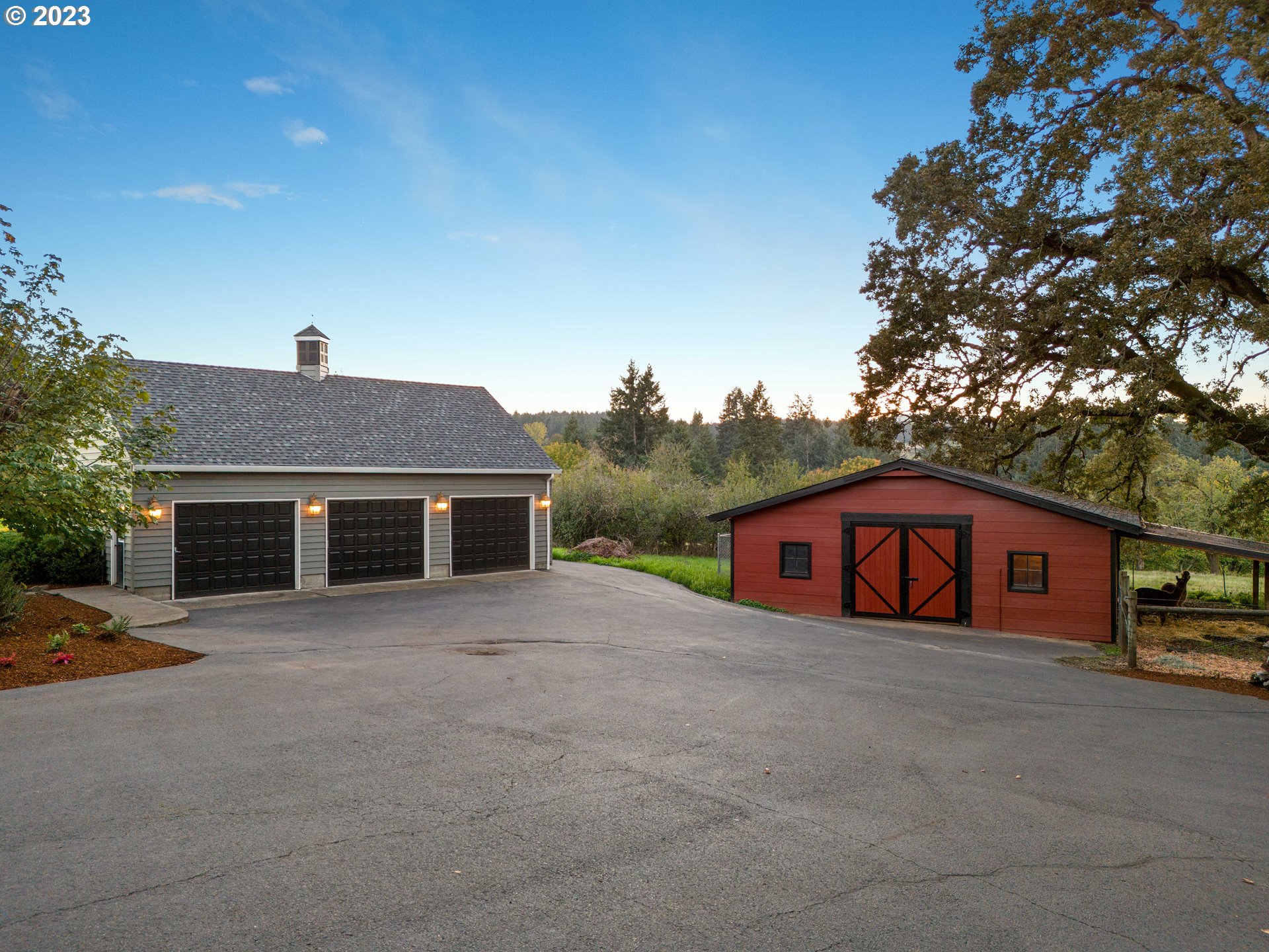 26065 Southwest Baker Road Sherwood, OR 97140 - Photo 5 of 48 Garage