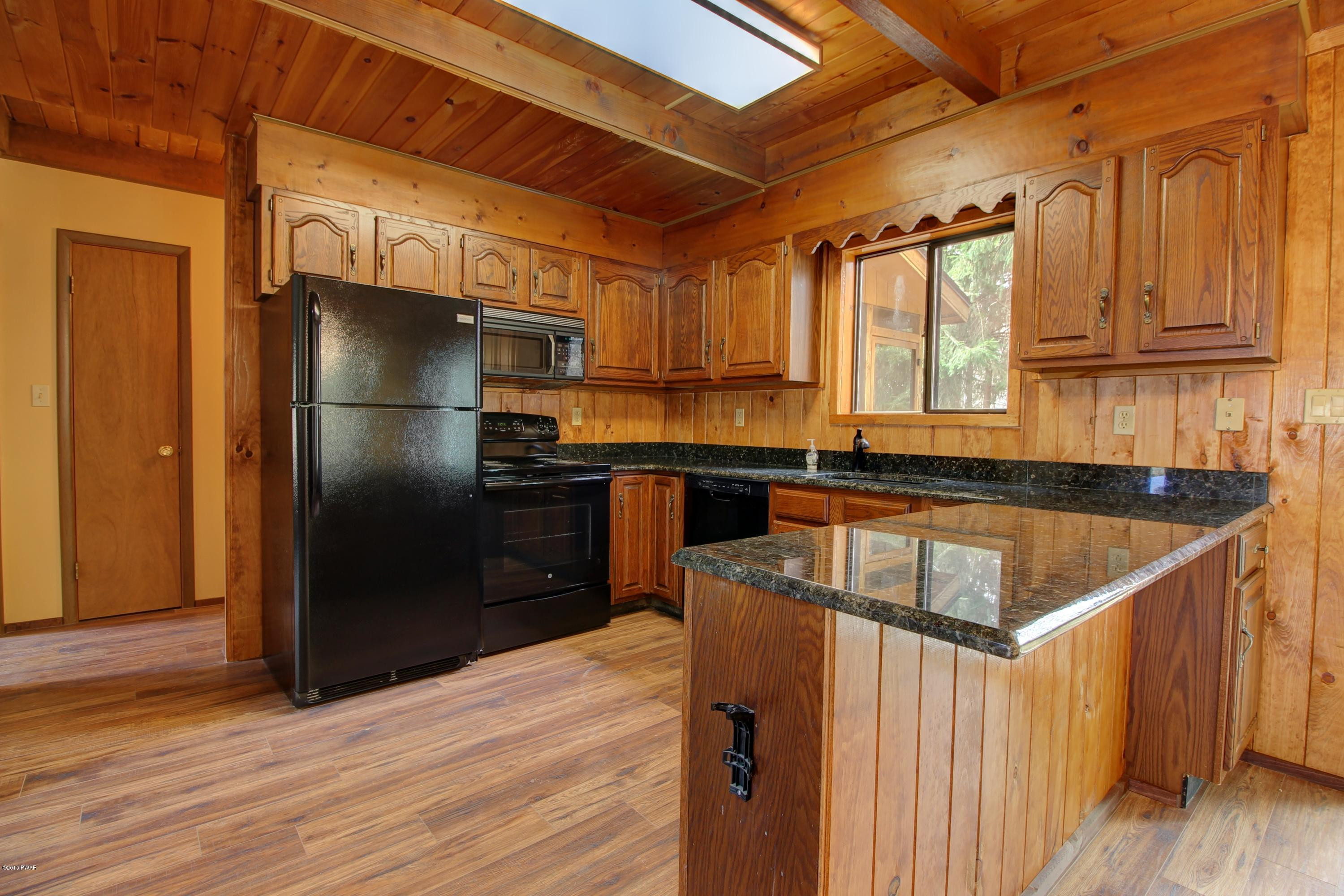 1301 Brookfield Road Lake Ariel, PA 18436 - Photo 4 of 28