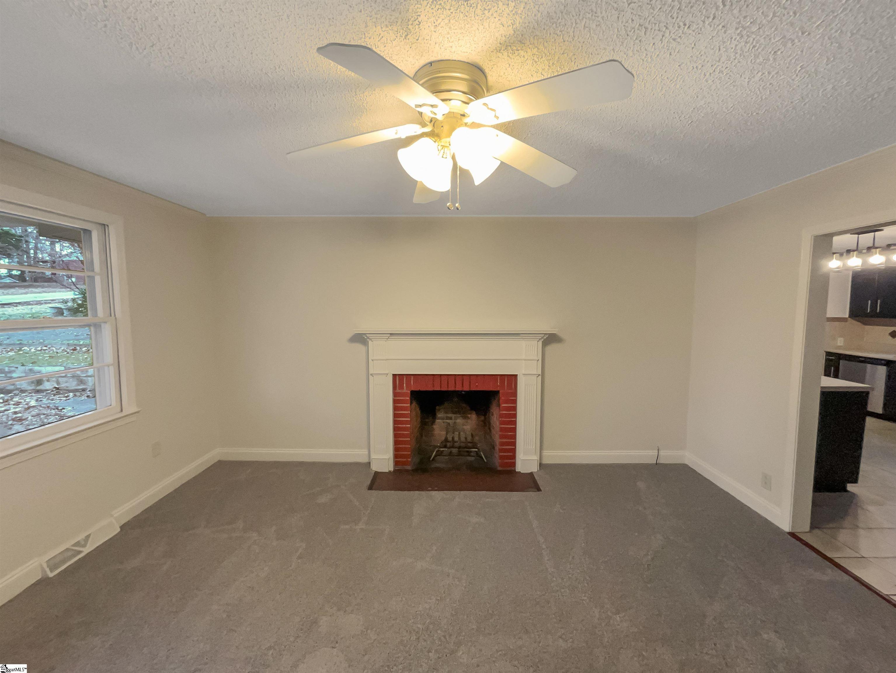 421 High Valley Boulevard Greenville, SC 29605 - Photo 11 of 22