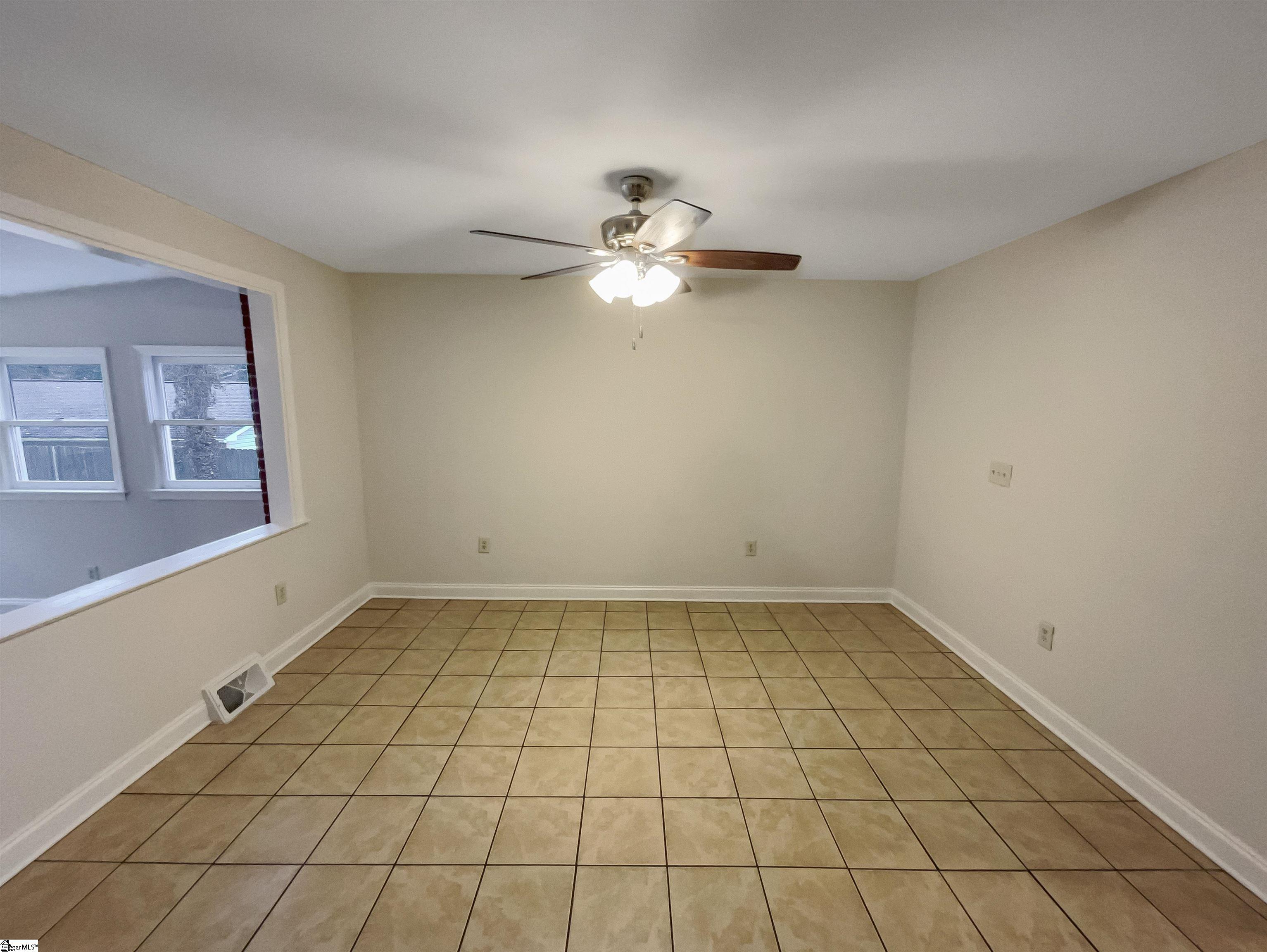 421 High Valley Boulevard Greenville, SC 29605 - Photo 12 of 22