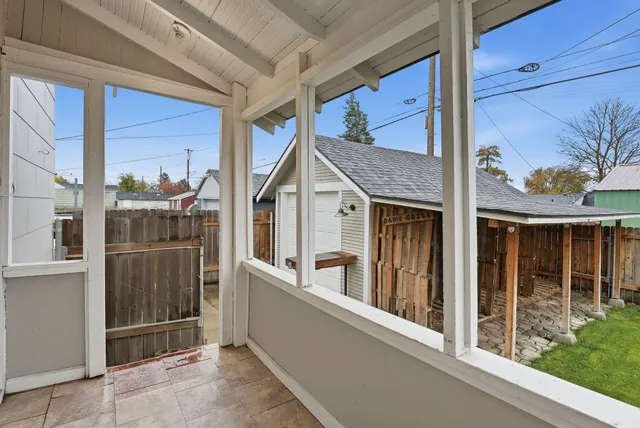 $389,900 | 1028 East Courtland Avenue, Spokane, WA 99207