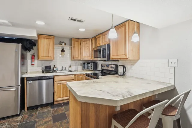 $389,900 | 1028 East Courtland Avenue, Spokane, WA 99207