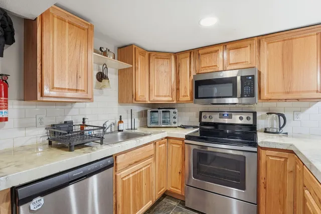 $389,900 | 1028 East Courtland Avenue, Spokane, WA 99207