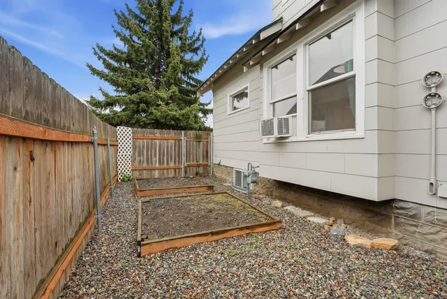 $389,900 | 1028 East Courtland Avenue, Spokane, WA 99207