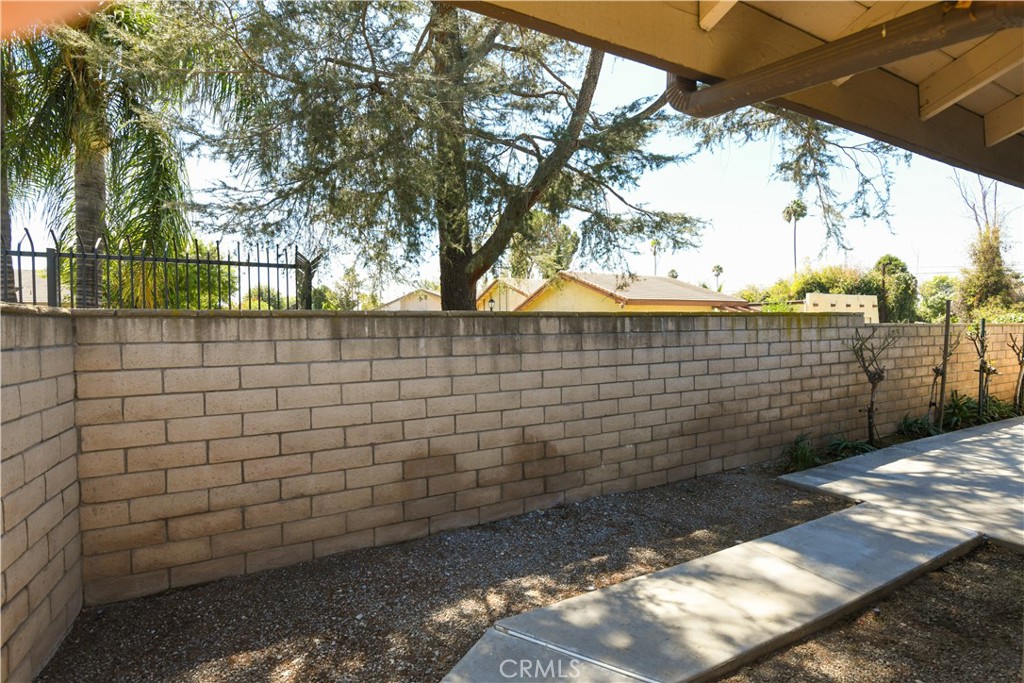 5468 Apricot Lane Riverside, CA 92506 - Photo 20 of 23 Gallery Image 20