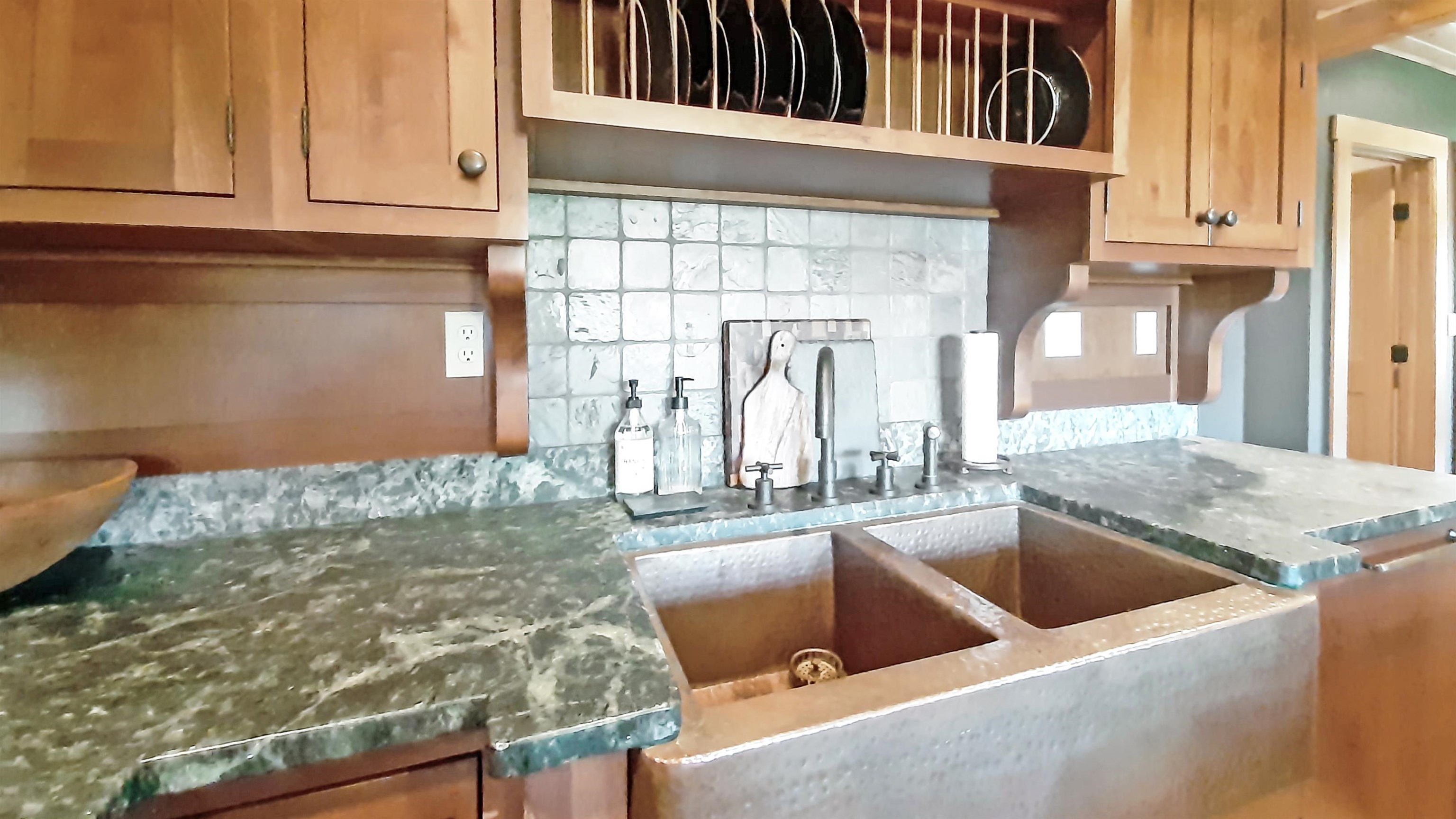 3215 Old Turnpike Road Mount Holly, VT 05758 - Photo 16 of 57