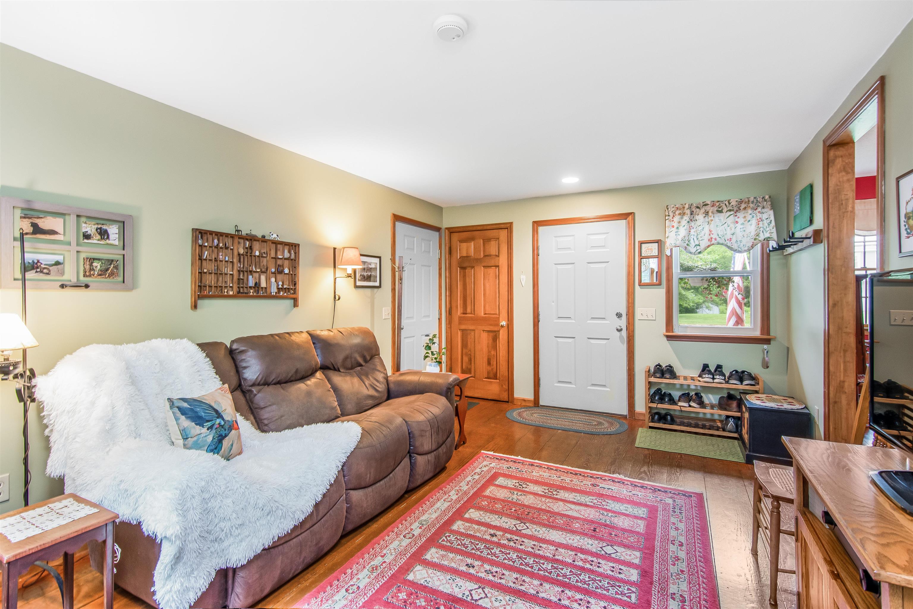 56 Greenfield Road Essex, VT 05452 - Photo 4 of 40 Gallery Image 4