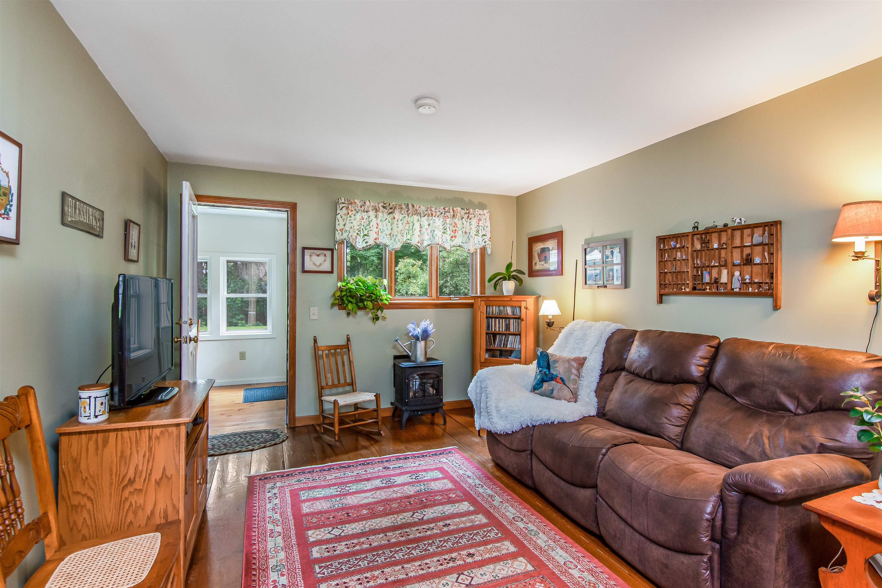 56 Greenfield Road Essex, VT 05452 - Photo 5 of 40 Gallery Image 5