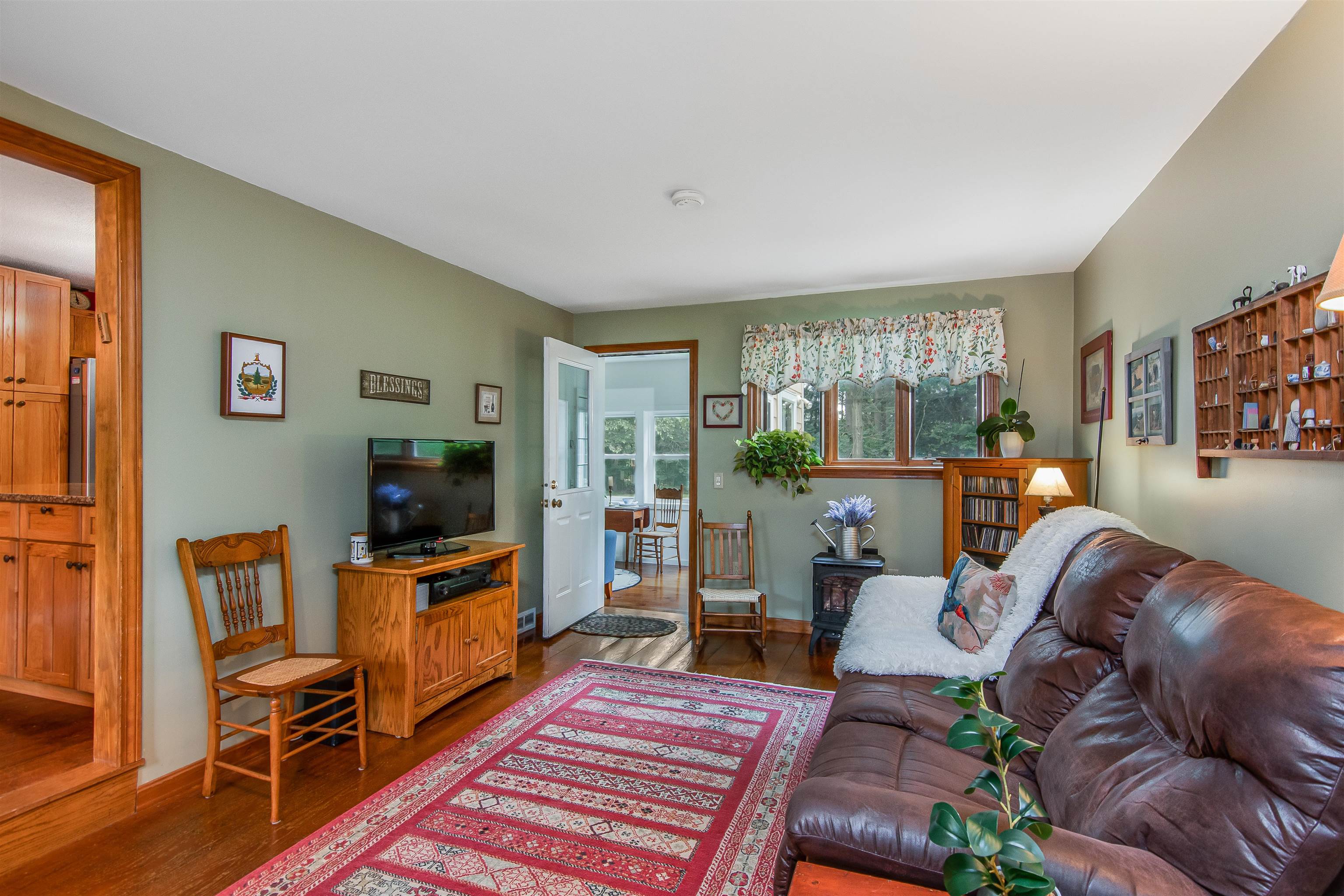 56 Greenfield Road Essex, VT 05452 - Photo 6 of 40 Gallery Image 6