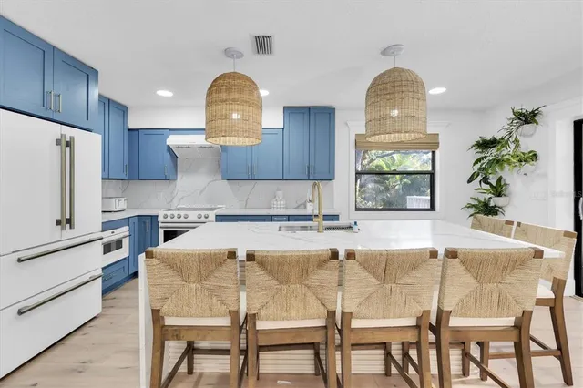 $2,250,000 | 4004 Bayside Court, Bradenton, FL 34210