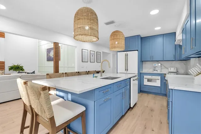 $2,250,000 | 4004 Bayside Court, Bradenton, FL 34210