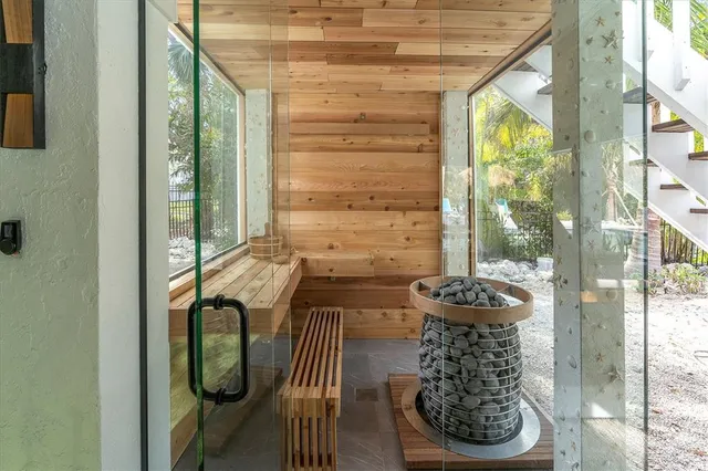 $2,250,000 | 4004 Bayside Court, Bradenton, FL 34210