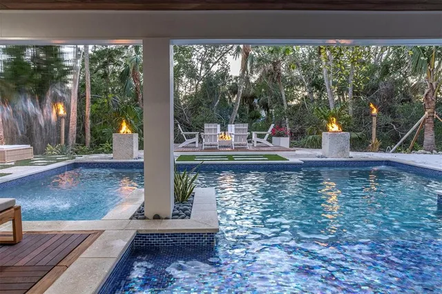 $2,250,000 | 4004 Bayside Court, Bradenton, FL 34210