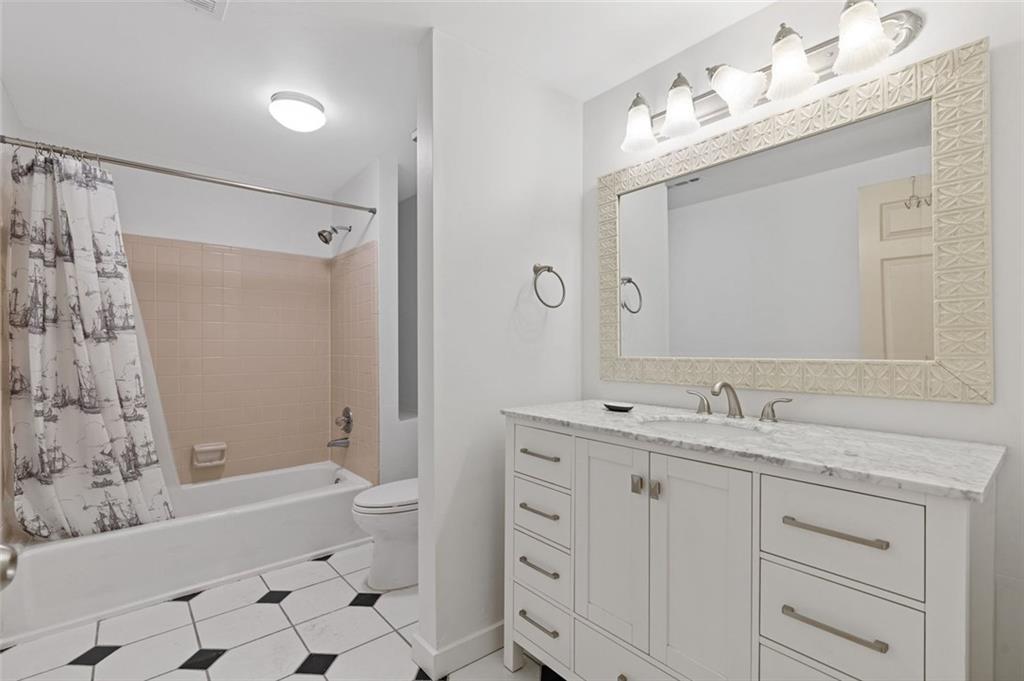 2328 Defoors Ferry Road Northwest Atlanta, GA 30318 - Photo 17 of 26 Gallery Image 17