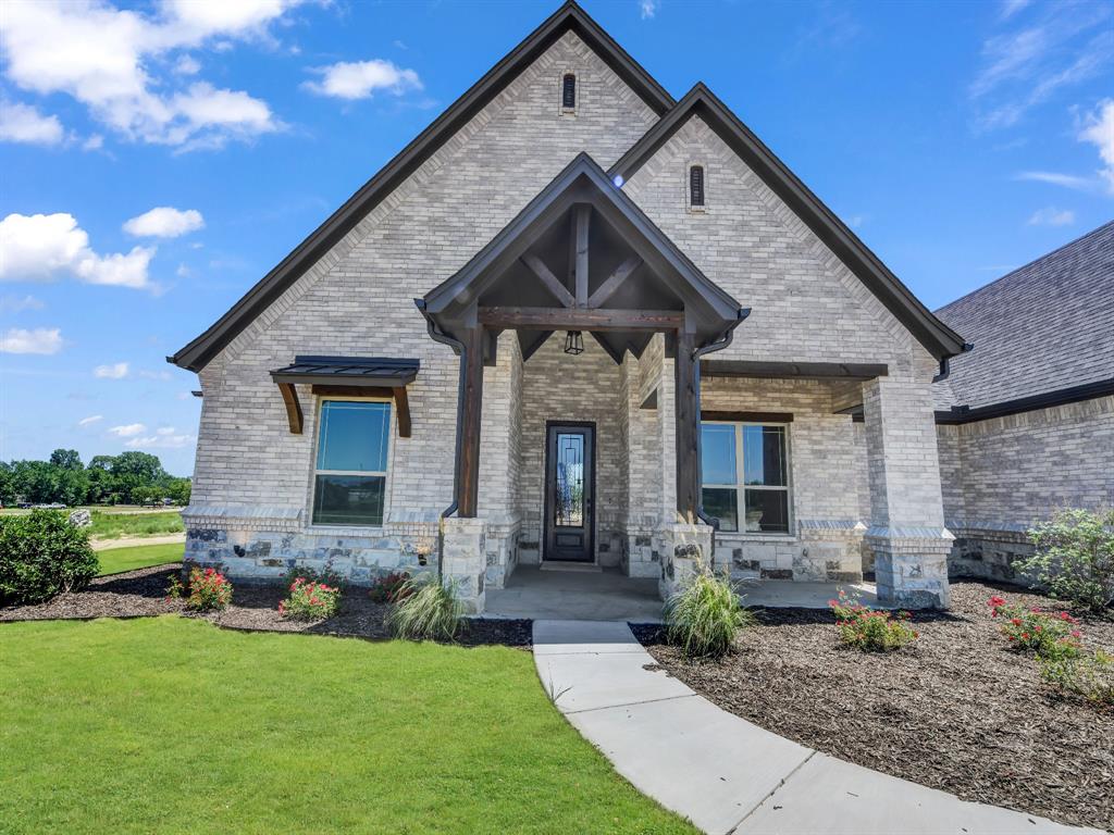 124 Desperado Way Weatherford, TX 76088 - Photo 4 of 39