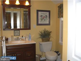 133 Pine Valley Road Cherry Hill, NJ 08034 - Photo 7 of 10 Bathroom