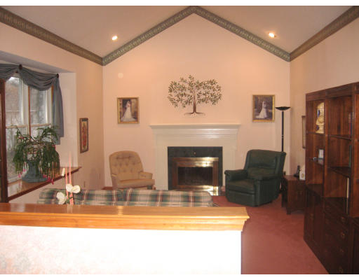 10 Franklin Springs Road Franklin, MA 02038 - Photo 8 of 15 Gallery Image 8