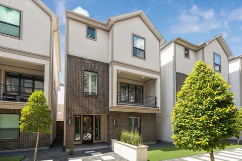 $574,999 | 1122 Thompson Street, Houston, TX 77007