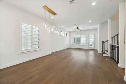 $574,999 | 1122 Thompson Street, Houston, TX 77007