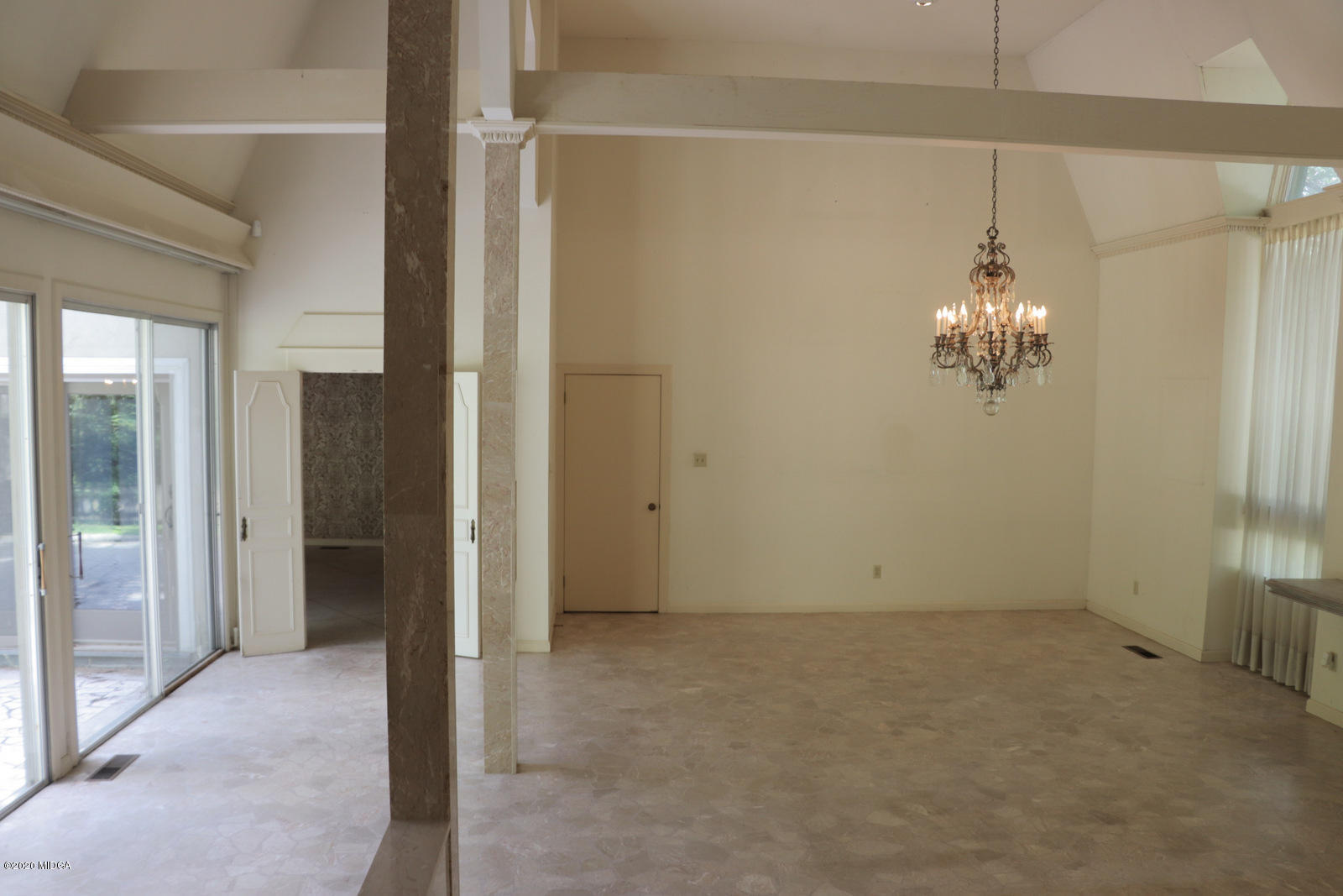 641 Lee Road Macon, GA 31204 - Photo 5 of 26 IMG_3816
