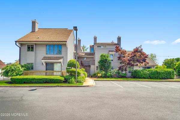 $3,400 | 2230 Bridge Avenue, Unit 4, Point Pleasant, NJ 08742