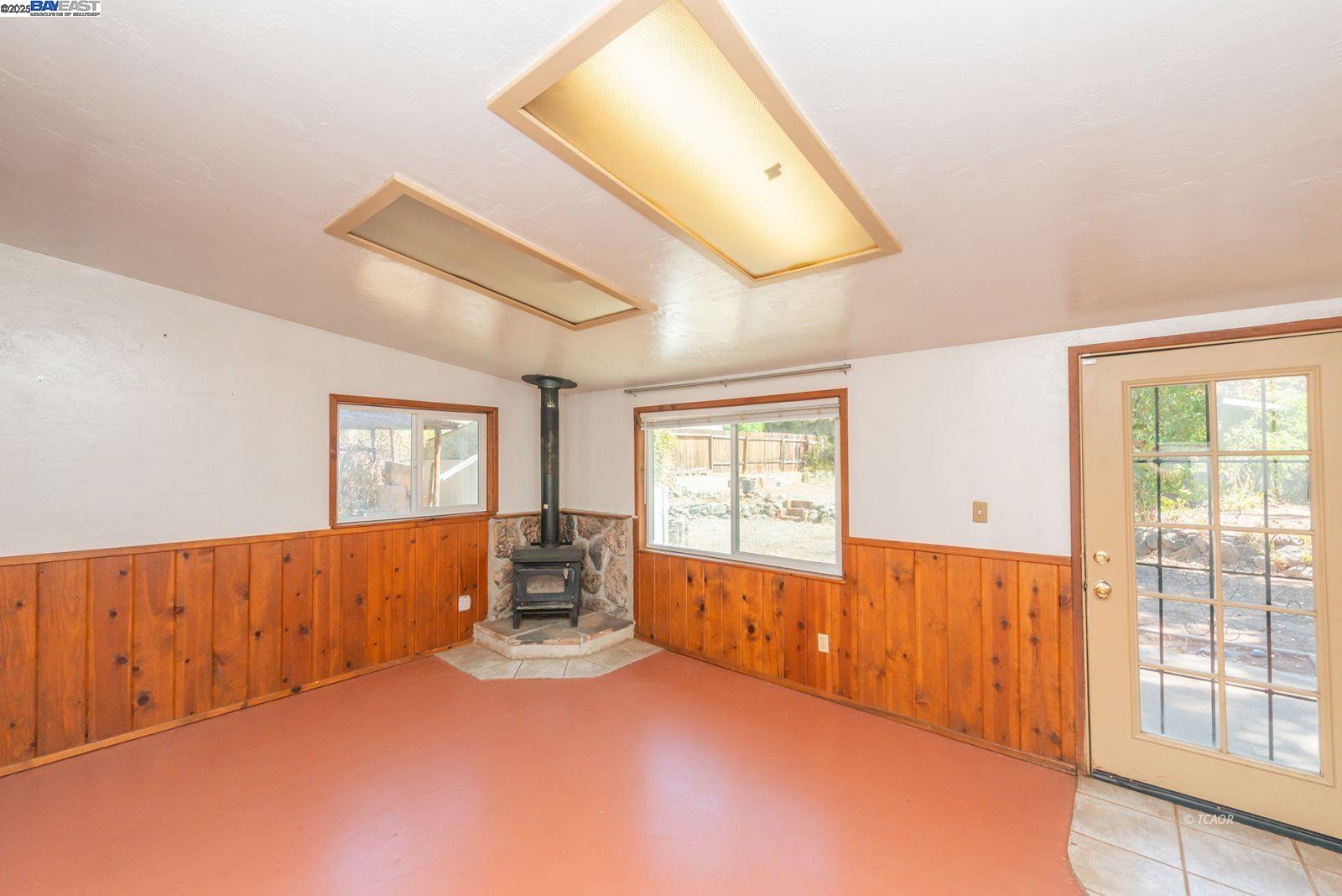 395 Masonic Lane Weaverville, CA 96093 - Photo 16 of 40 an empty room with windows