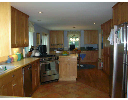 34 Pondview Road Sudbury, MA 01776 - Photo 8 of 16