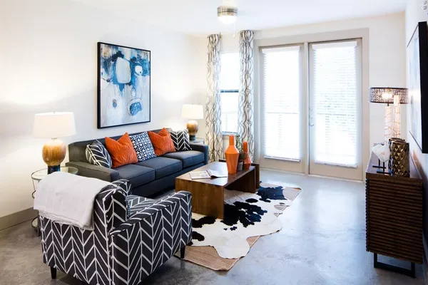 $1,583 | 4020 Gilbert Avenue, Unit 303, Dallas, TX 75219