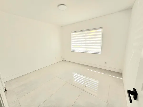 $3,900 | 7304 Westwood Drive, Tamarac, FL 33321