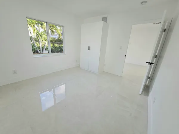 $3,900 | 7304 Westwood Drive, Tamarac, FL 33321