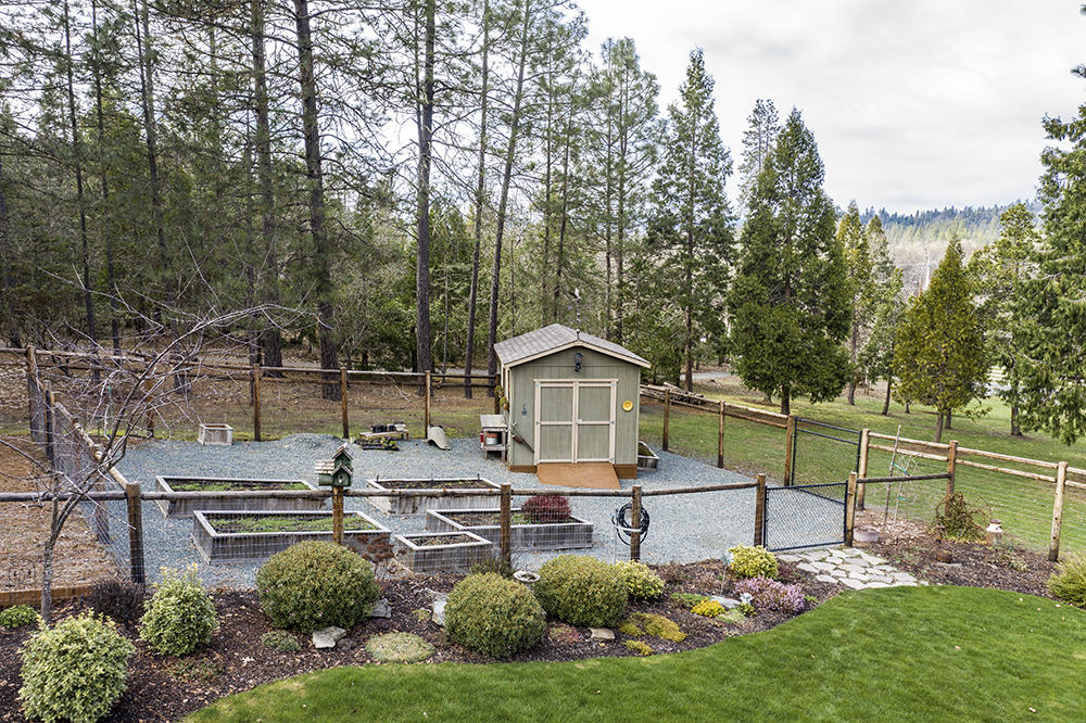 6111 Donaldson Road Grants Pass, OR 97526 - Photo 41 of 42 41