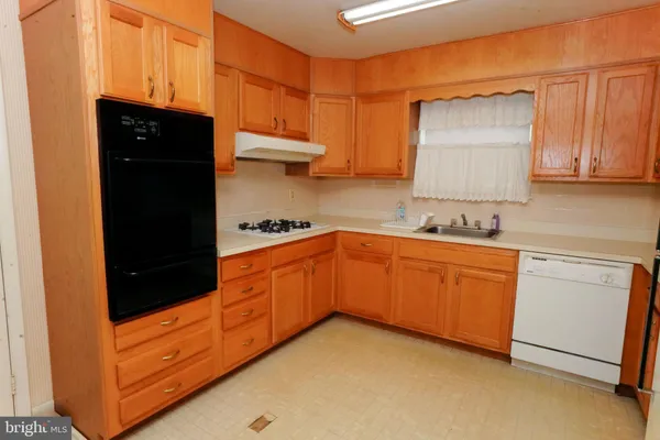 $138,999 | 3635 Glengyle Avenue, Unit 5B, Baltimore, MD 21215