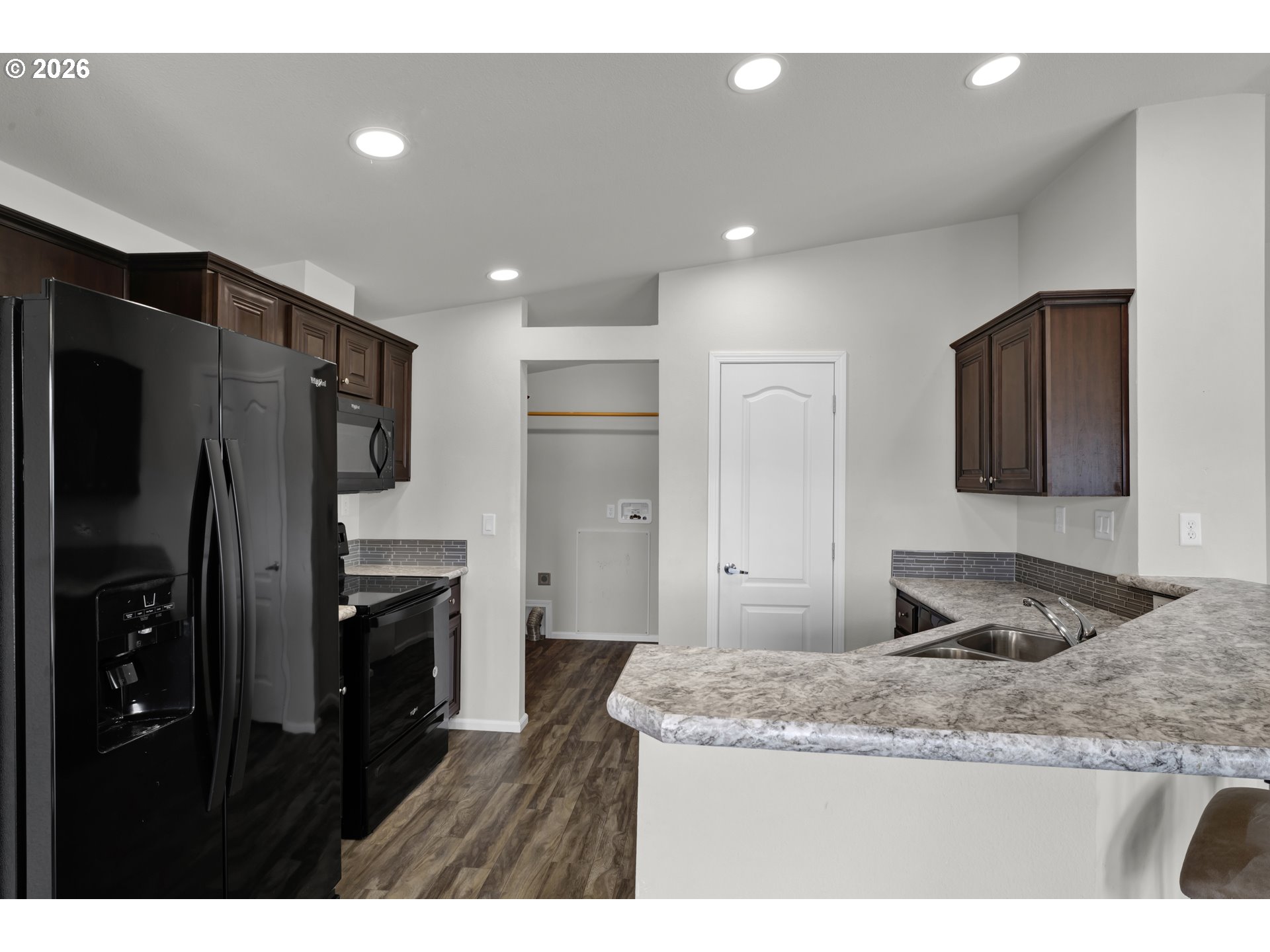 310 Pitney Lane, Unit 71 Junction City, OR 97448 - Photo 15 of 40