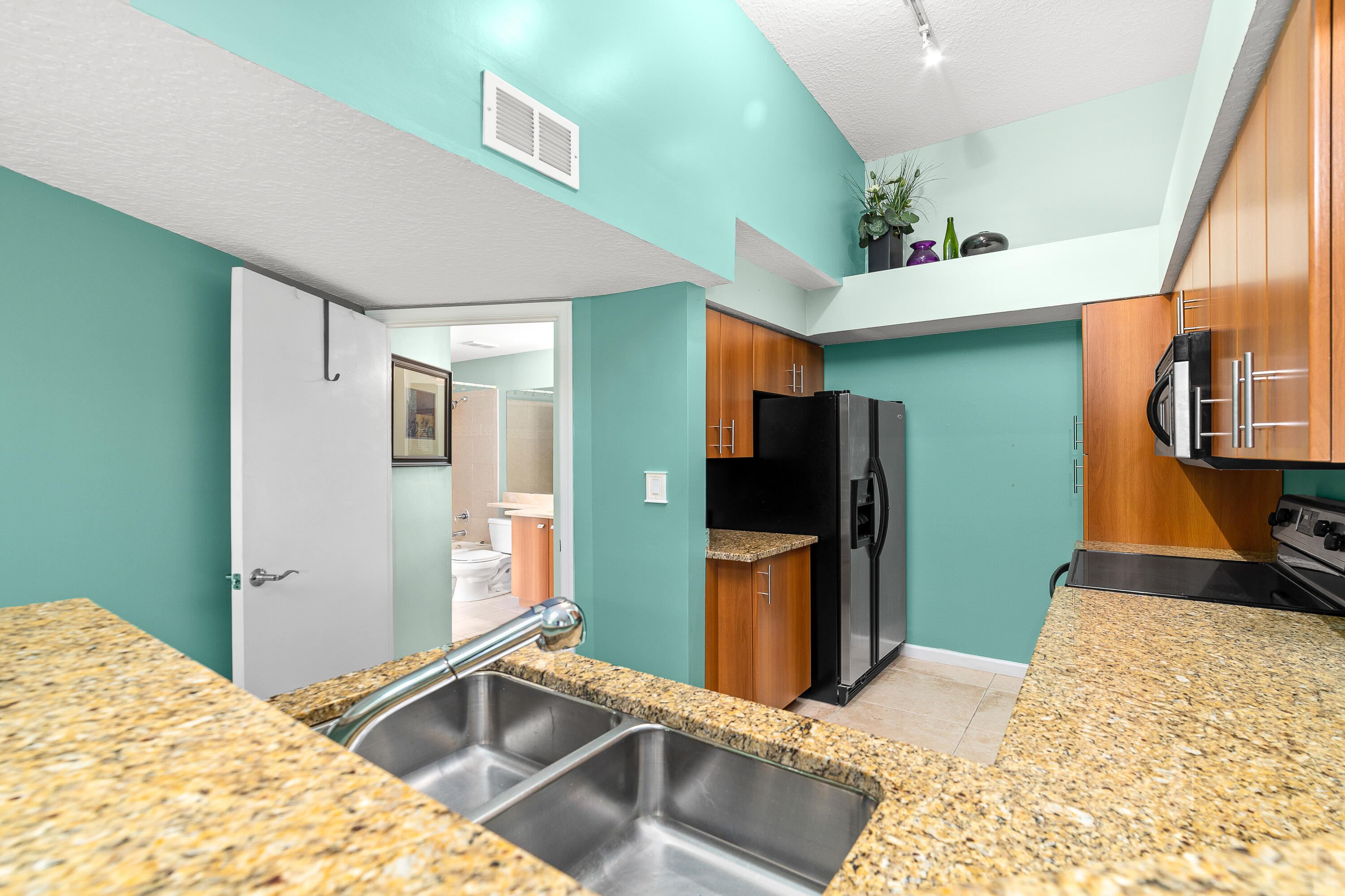 1205 Crystal Way, Unit D Delray Beach, FL 33444 - Photo 16 of 28 _DSC3513