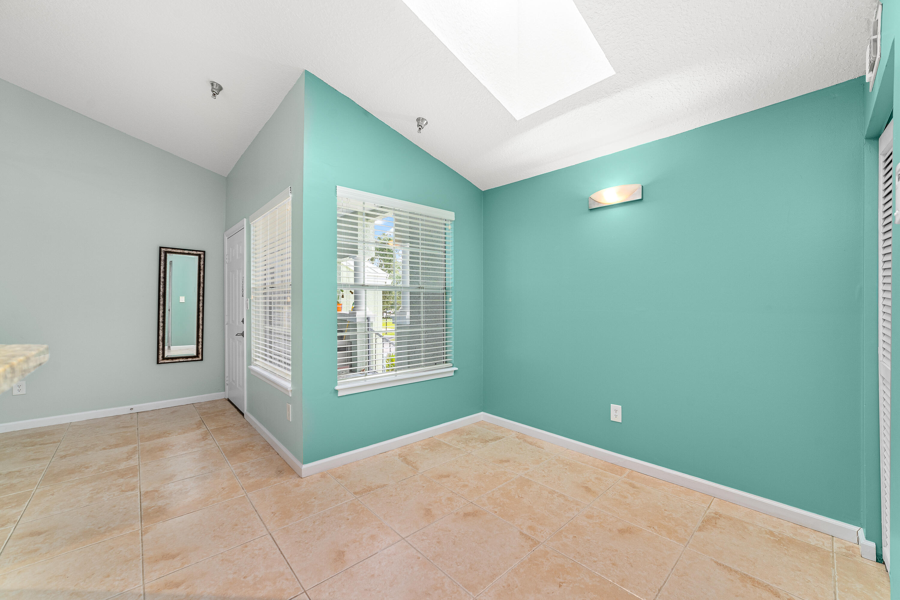 1205 Crystal Way, Unit D Delray Beach, FL 33444 - Photo 6 of 28 _DSC3416