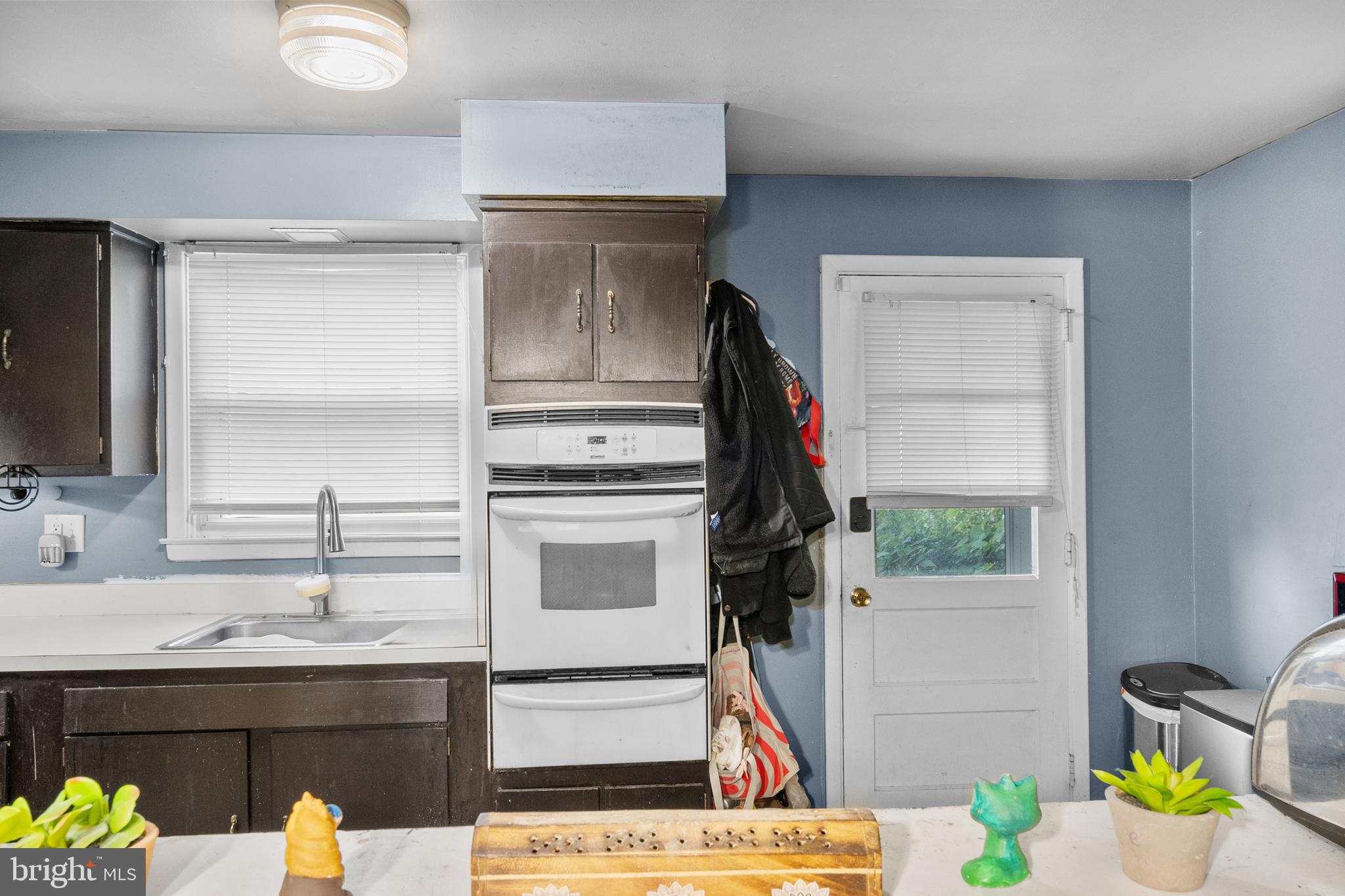 1202 Oak Lane Brookhaven, PA 19015 - Photo 14 of 44