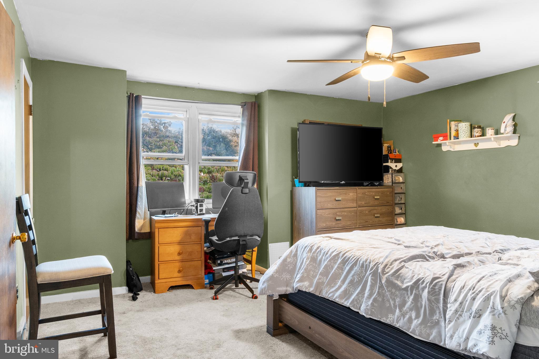 1202 Oak Lane Brookhaven, PA 19015 - Photo 21 of 44