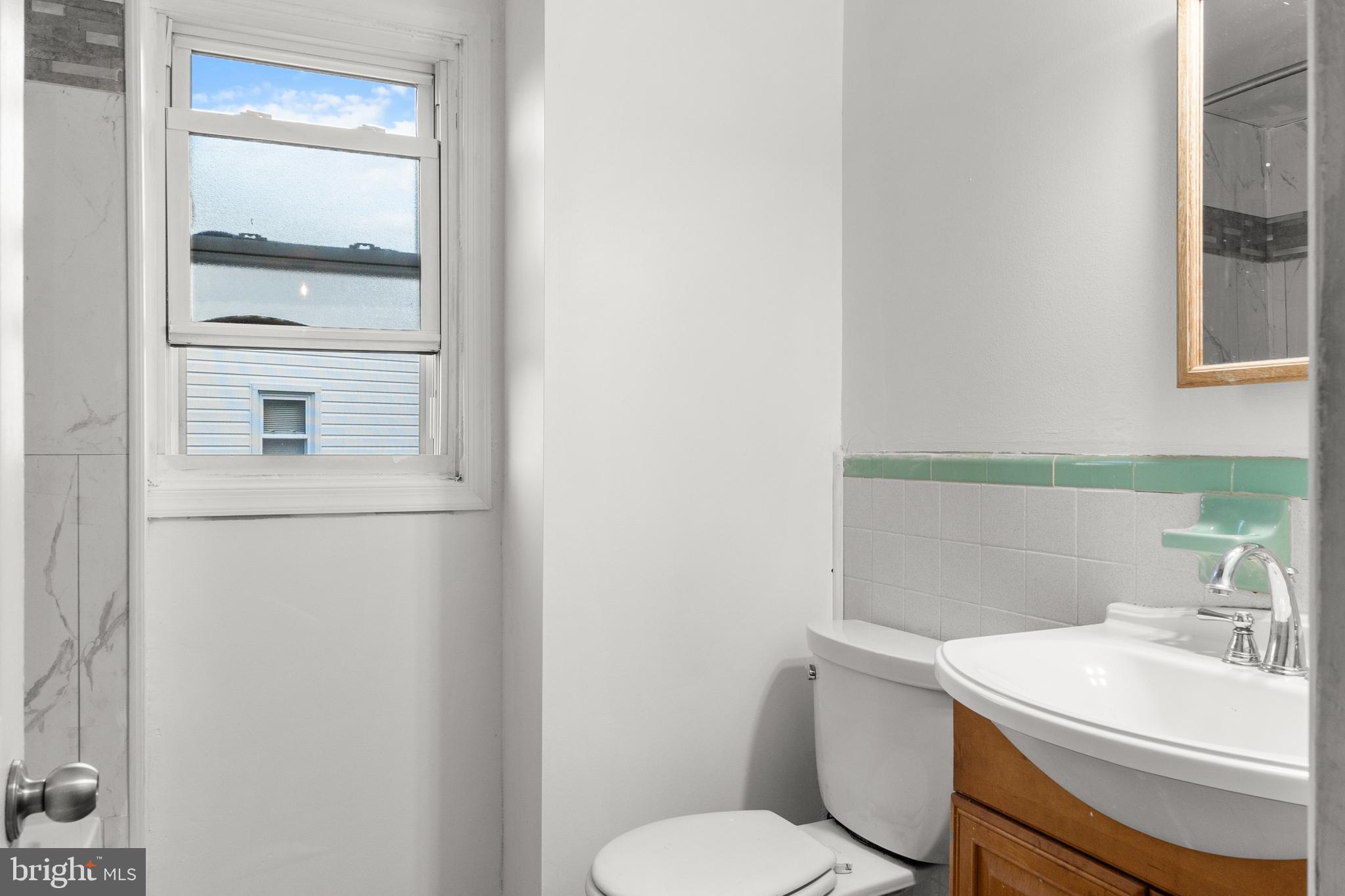 1202 Oak Lane Brookhaven, PA 19015 - Photo 28 of 44