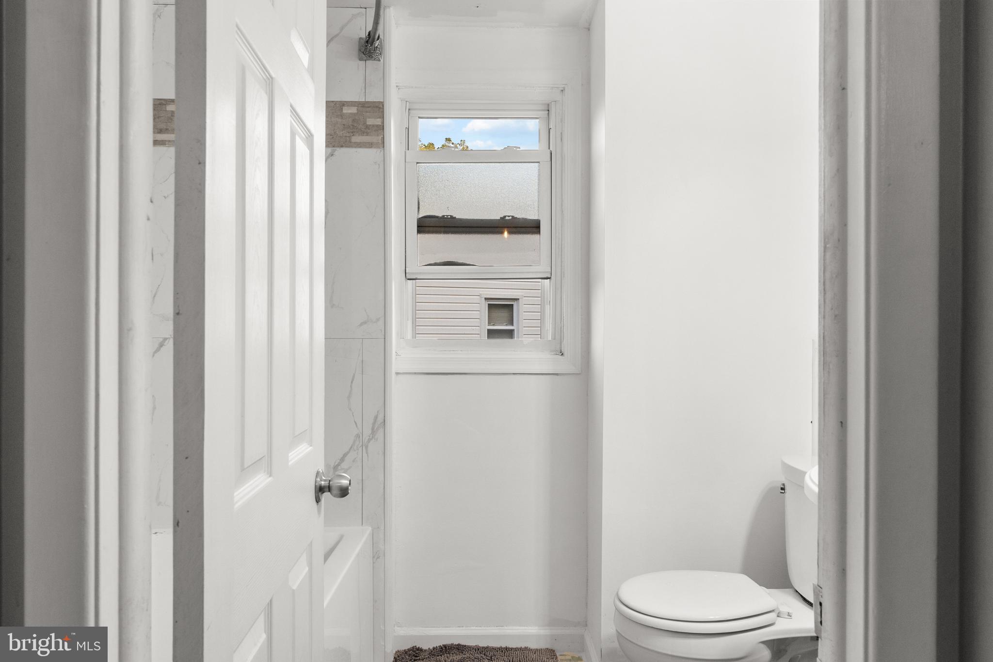 1202 Oak Lane Brookhaven, PA 19015 - Photo 29 of 44