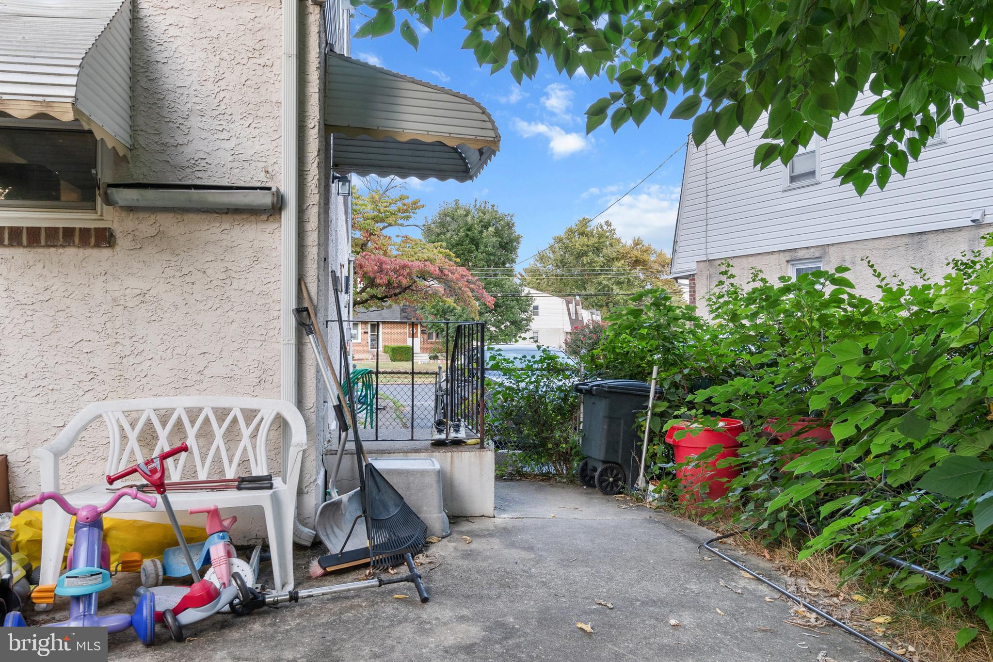 1202 Oak Lane Brookhaven, PA 19015 - Photo 41 of 44