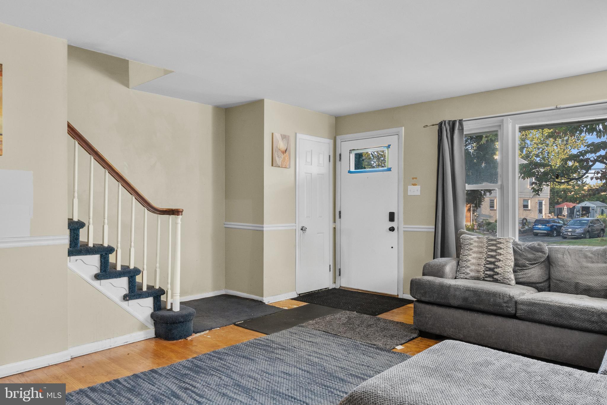 1202 Oak Lane Brookhaven, PA 19015 - Photo 6 of 44