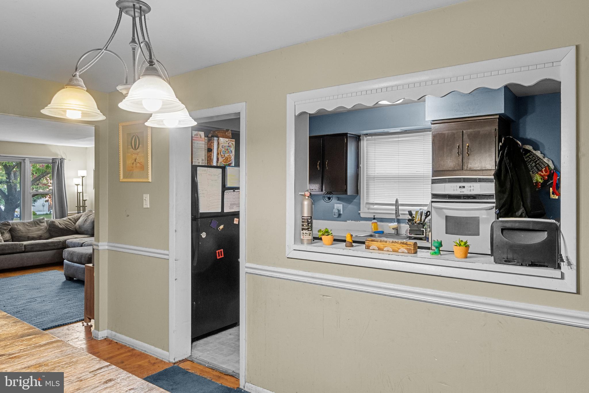 1202 Oak Lane Brookhaven, PA 19015 - Photo 10 of 44