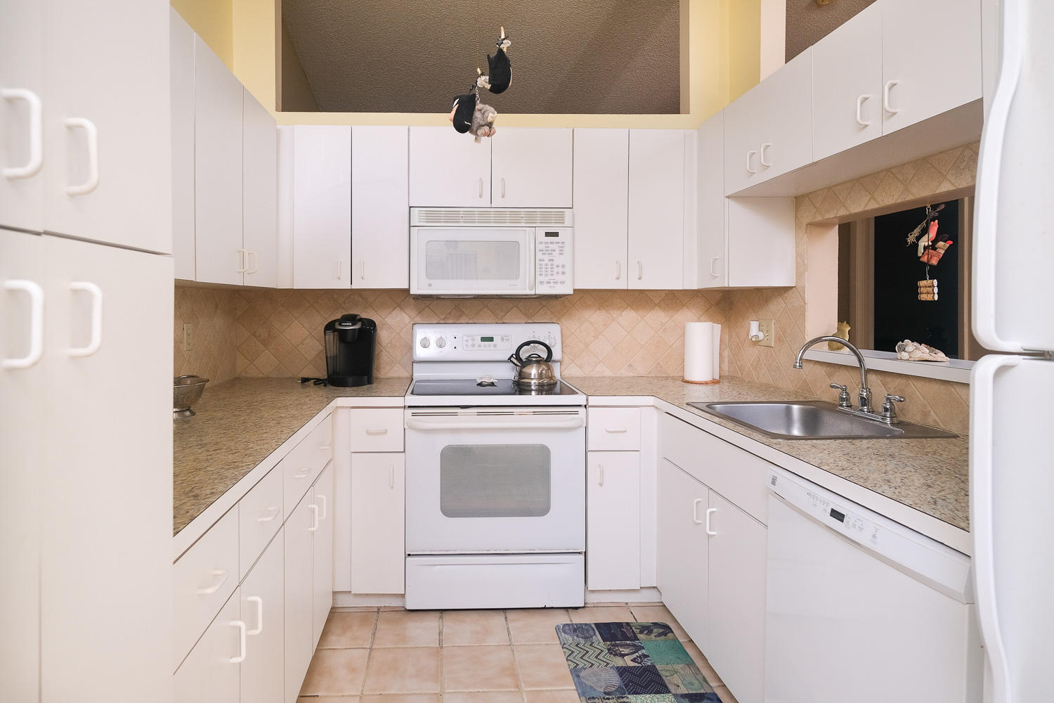 4520 Feivel Road, Unit 51 West Palm Beach, FL 33417 - Photo 5 of 16 017_XT3F2049