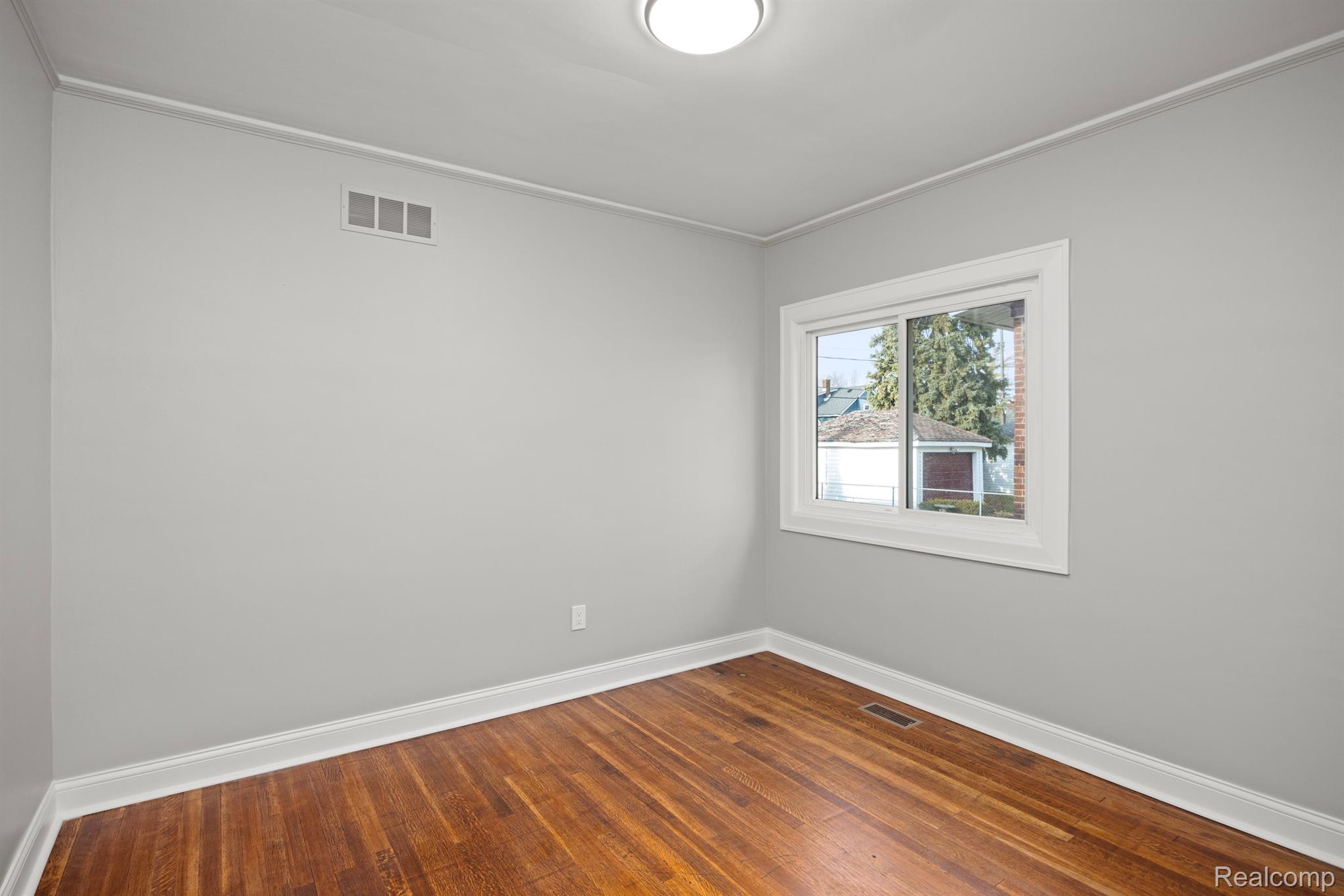 1415 Nottingham Road Grosse Pointe, MI 48230 - Photo 28 of 66 First floor BR 1