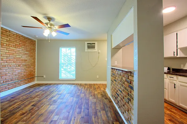 $825 | 1419 Hawthorne Street, Unit 22, Houston, TX 77006