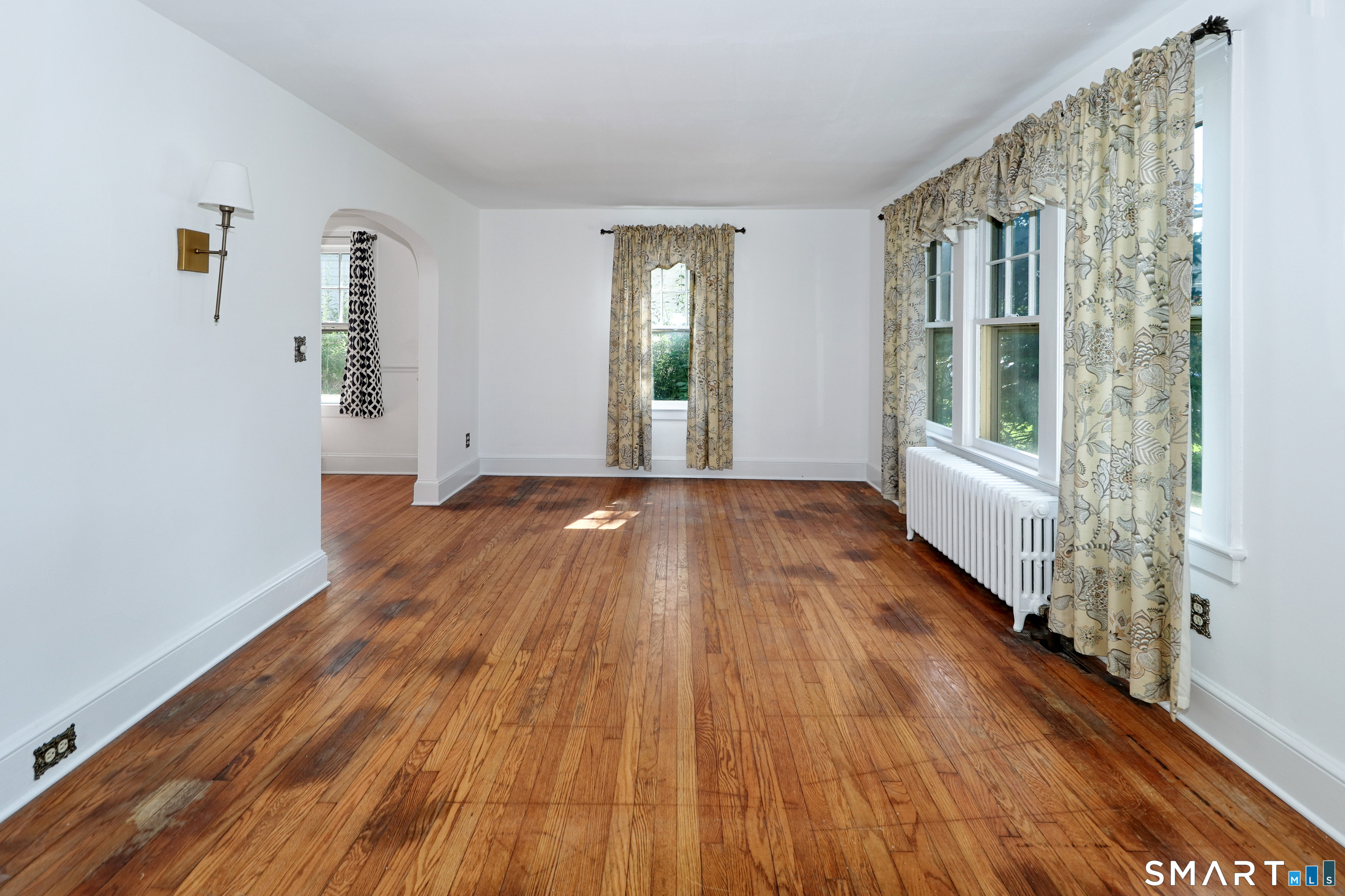 104 Henderson Road Fairfield, CT 06824 - Photo 4 of 26 Living Room with Hardwood Floor
