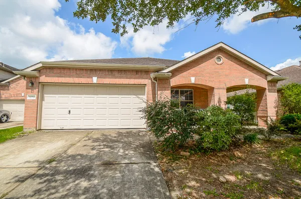 $1,750 | 11711 Wainscot Court, Houston, TX 77038