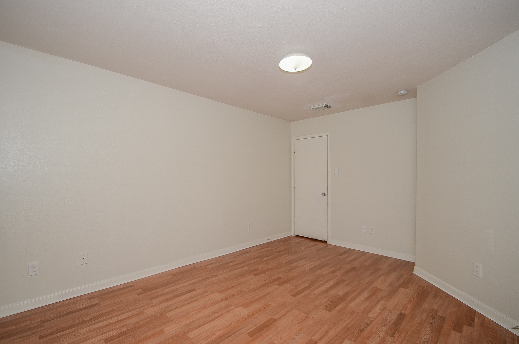 11711 Wainscot Court Houston, TX 77038 - Photo 21 of 32 a view of empty room