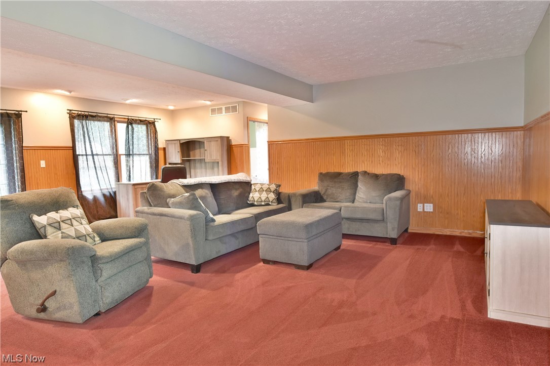 387 Fairgrounds Road Painesville, OH 44077 - Photo 8 of 35 Gallery Image 8