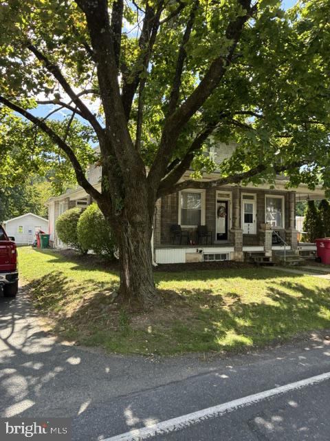 906 Fritztown Road Sinking Spring, PA 19608 - Photo 3 of 33 Side corner of house, One Car Garage in background